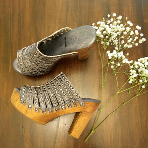 Bed Stu Debby Platforms 9.5